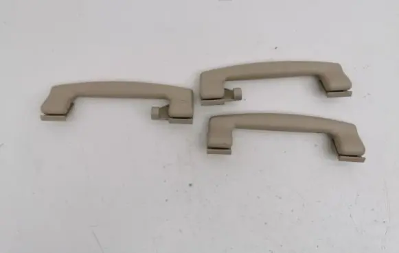 Maserati Ghibli A set of handles for the ceiling 