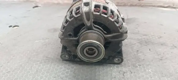 Nissan X-Trail T32 Generator/alternator 231004BE0A 20151023 F000BL0841