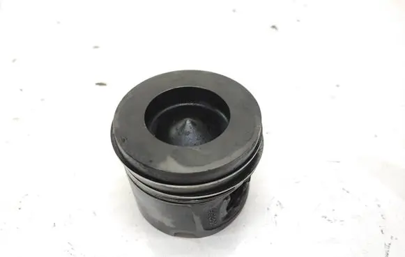 BMW 3 E90 E91 Piston 0840BB