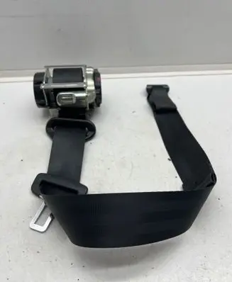 Citroen C3 Rear seatbelt 639814500A 0220L00000 L005355