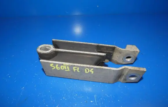 Volvo S60 Engine mount bracket 9487476