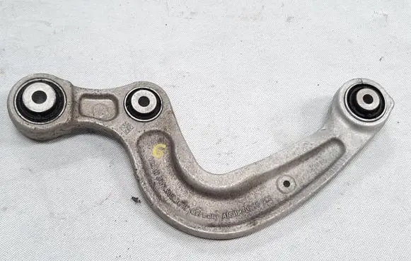 Rear control arm