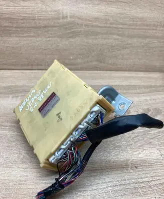 Toyota Avensis Verso Engine control unit/module ECU 8865044210 0771005520 WithPlug