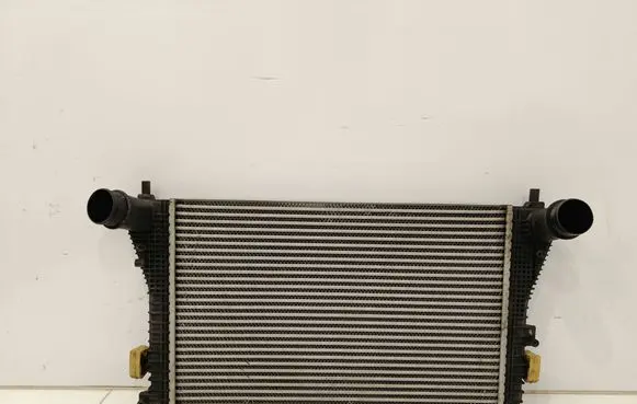 Volkswagen PASSAT B7 Intercooler radiator 3C0145805AM