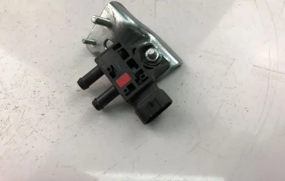 Tire pressure sensor
