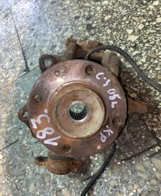 Citroen C3 Front wheel hub