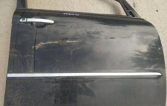 Toyota Avensis Verso Front door trim (molding) 