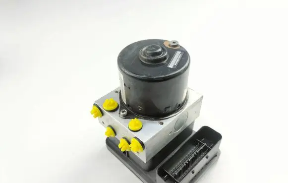 Mini One - Cooper R50 - 53 ABS Pump 6758801 10020600604 6758803