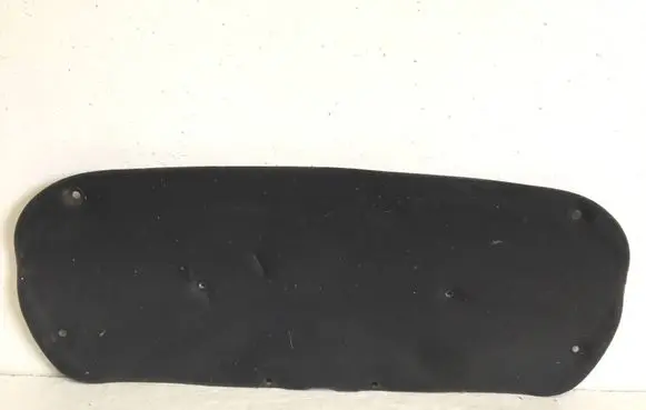Engine bonnet/hood sound/heat insulation