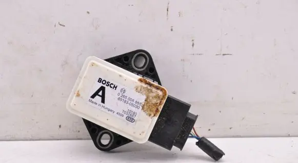 Toyota Avensis T270 Acceleration sensor 8918305030