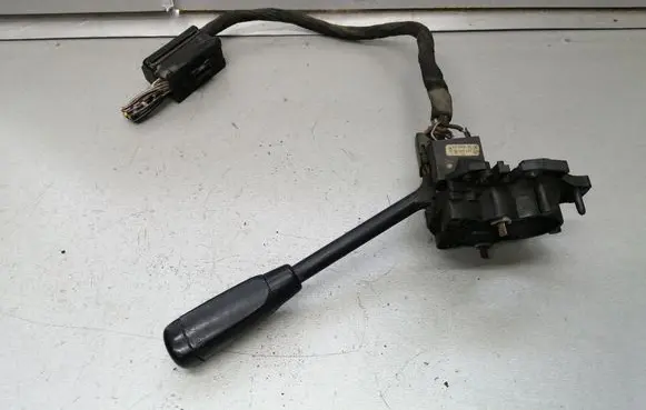 Mercedes-Benz E W124 Indicator stalk 1245450624