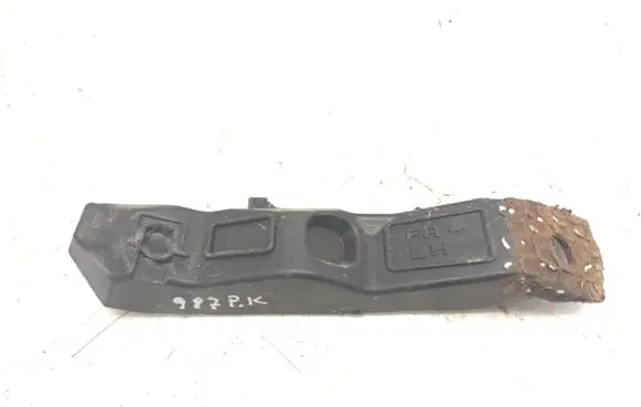 KIA Optima Front bumper mounting bracket 865134C000