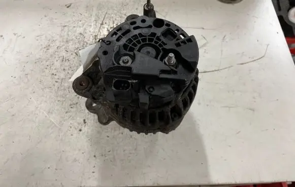 Volkswagen Golf V Generator/alternator 06F903023F 0124525091
