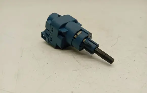 Volkswagen Multivan T5 Brake pedal sensor switch 6Q0927189