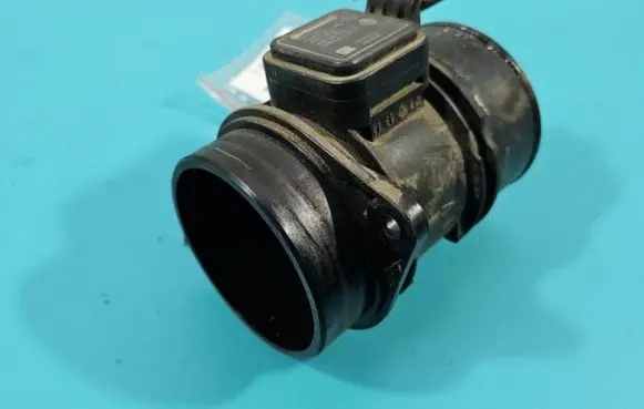 Renault Twingo II Mass air flow meter 5WK97021 IMPRK1410612