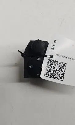 Audi A4 S4 B5 8D Wing mirror switch 8D0959565A