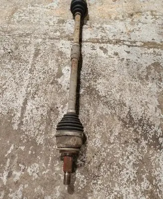 Mitsubishi Grandis Front driveshaft