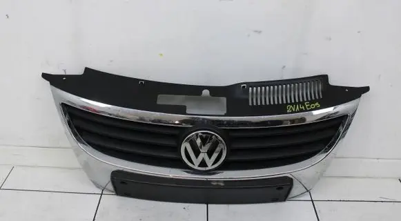 Volkswagen Eos Front bumper upper radiator grill 