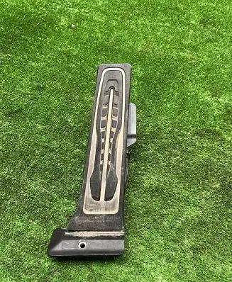 BMW X5 G05 Accelerator throttle pedal 6871053