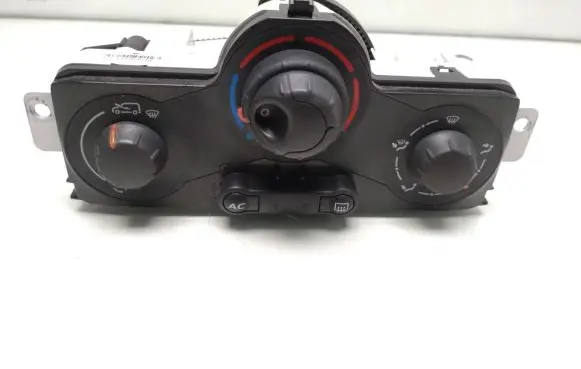 Renault Kangoo II Climate control unit 5F2140100 5F2142300 5F2142600
