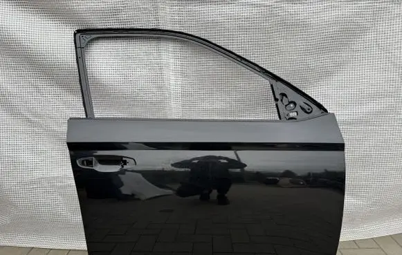 Skoda Fabia Mk3 (NJ) Front door 6V0831600