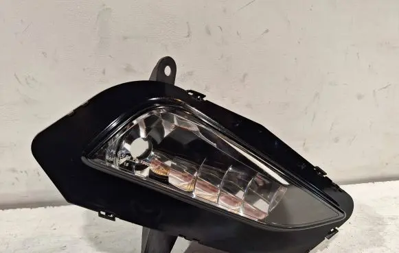 Opel Mokka X Front fog light 1004004R