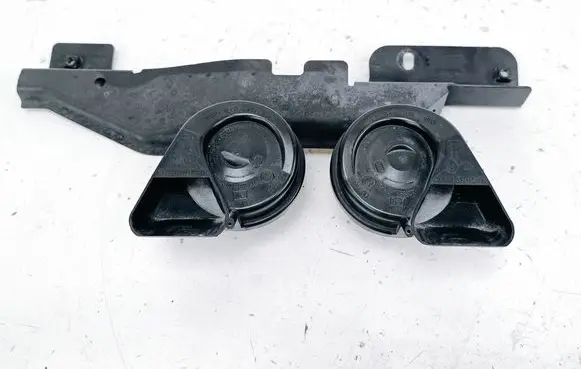 Audi Q7 4L Horn signal 4L0951223A 4L0951221A