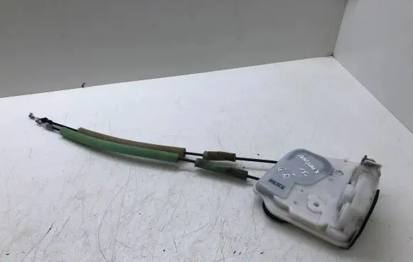 Mazda 3 III Rear door lock