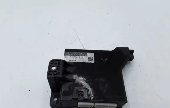Toyota Yaris Other control units/modules 886500D180 MB1776001811