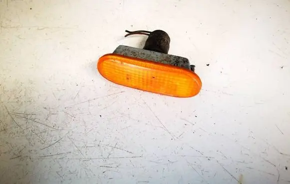 Volkswagen Golf IV Front fender indicator light 3b0949117b