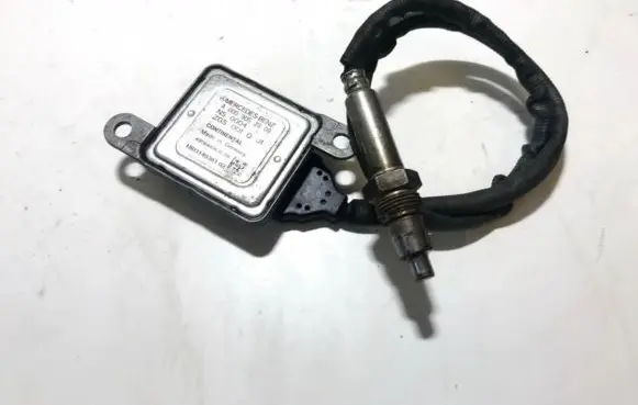 Mercedes-Benz C W205 Lambda probe sensor a0009052809 ns0004