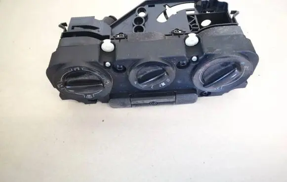 Volkswagen Caddy Climate control unit