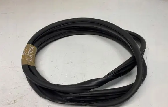 Front door rubber seal