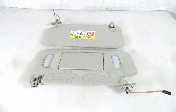 Opel Mokka X Sun visor