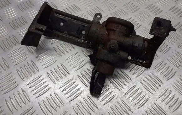 Citroen C5 Fuel distributor 