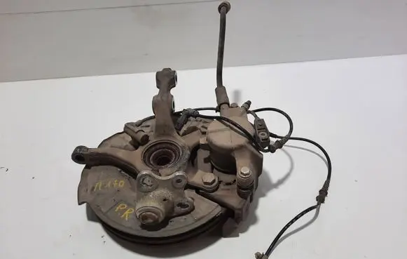 Mercedes-Benz A W168 Front wheel hub spindle knuckle 6813219 1609