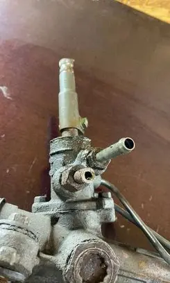 Toyota Yaris Steering rack 81106266