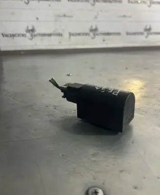 Peugeot 807 Coolant fan relay 9656112480 PBTGF1T70