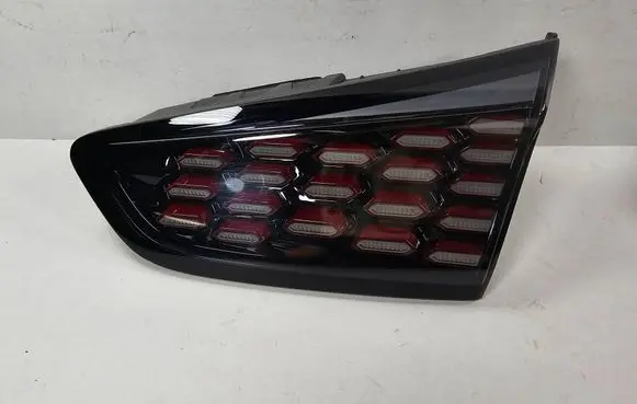 KIA Xceed Tailgate rear/tail lights 92404J7800