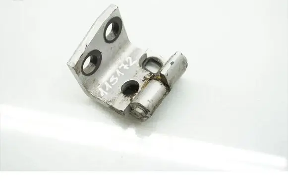 BMW X5 E53 Rear door upper hinge 8265161