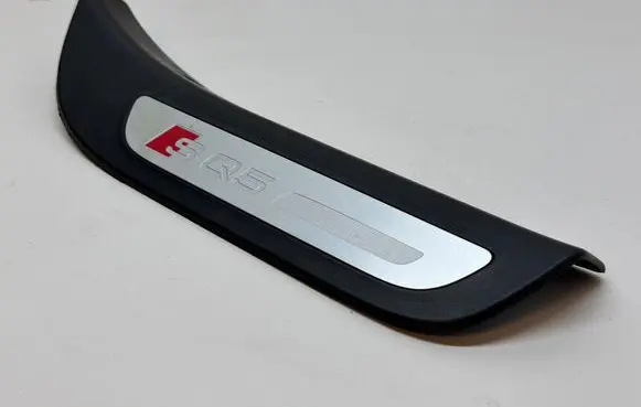 Audi Q5 SQ5 8R Rear sill trim cover 8R0853376G