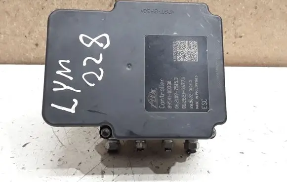 Toyota Yaris ABS Pump 895410D330 445400D130