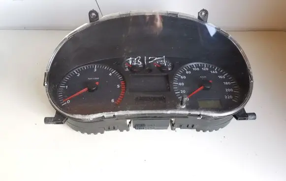 Seat Ibiza II (6k) Speedometer (instrument cluster) 6K0920850C