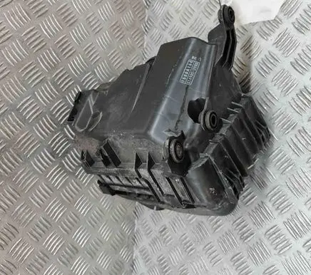 Air filter box