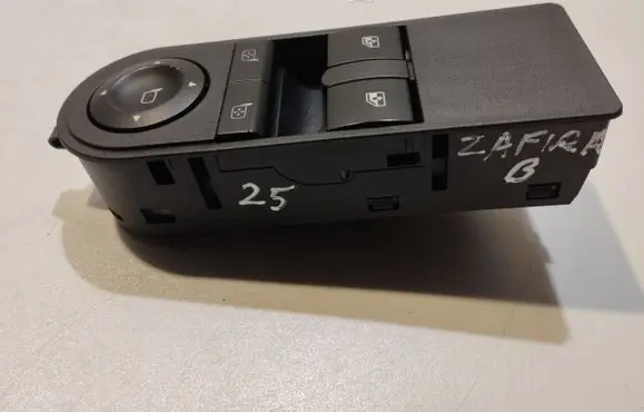 Opel Zafira B Electric window control switch