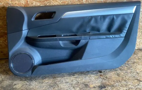 Opel Tigra B Front door card panel trim 8302394 93163115