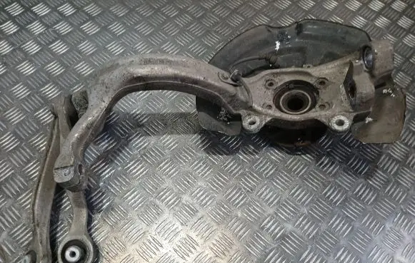 Audi A6 S6 C6 4F Front wheel hub spindle knuckle