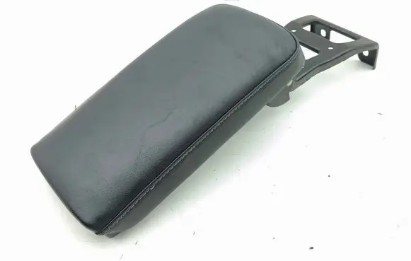 Lexus CT 200H Armrest 