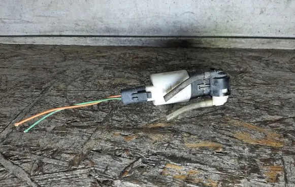 Renault Scenic II - Grand scenic II Windscreen/windshield washer pump 8200067015