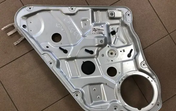 KIA Ceed Rear window lifting mechanism without motor 834701H050